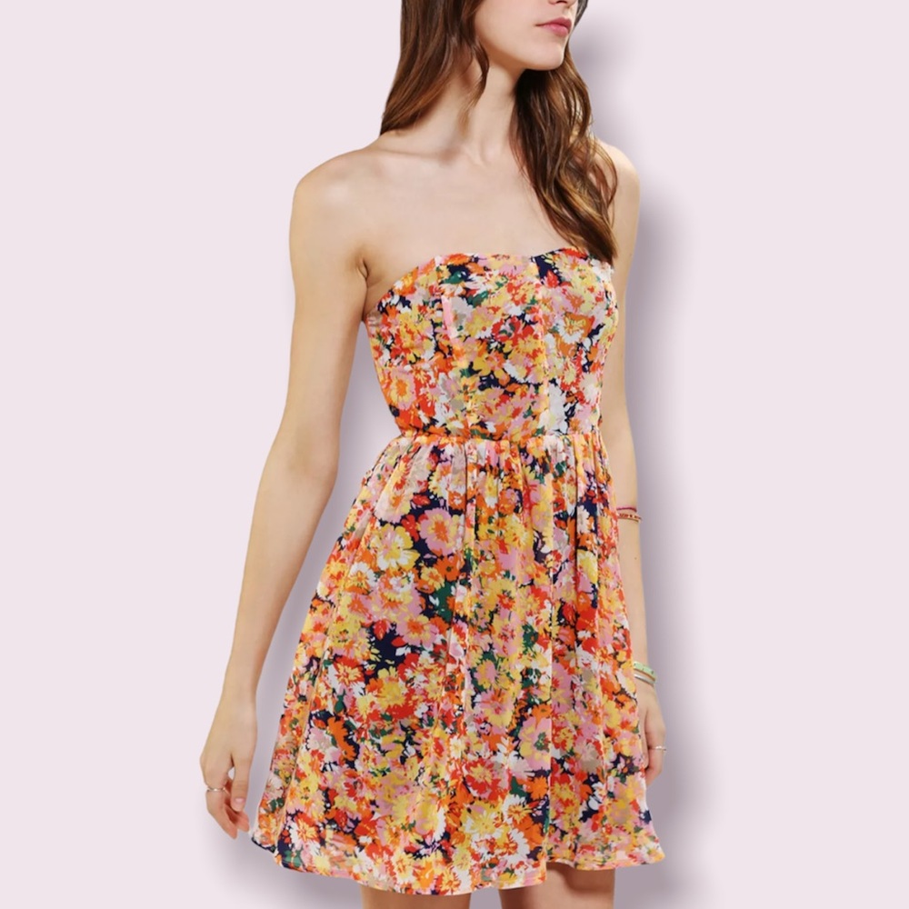 Urban Outfitters Lucca Couture floral strapless chiffon dress - Picture 2 of 8